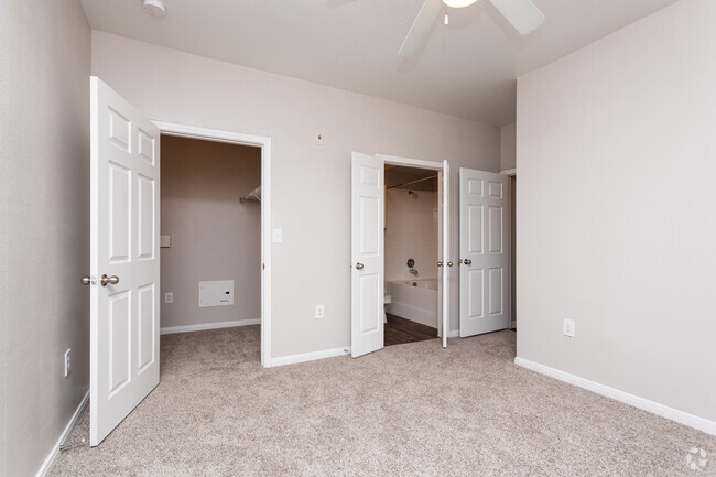 2BR, 2BA - 985SF Bedroom - Residences at Salado