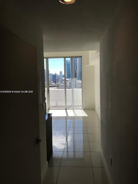 Foto del edificio - 1750 N Bayshore Dr