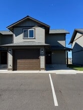 Building Photo - 612 Mead Ave