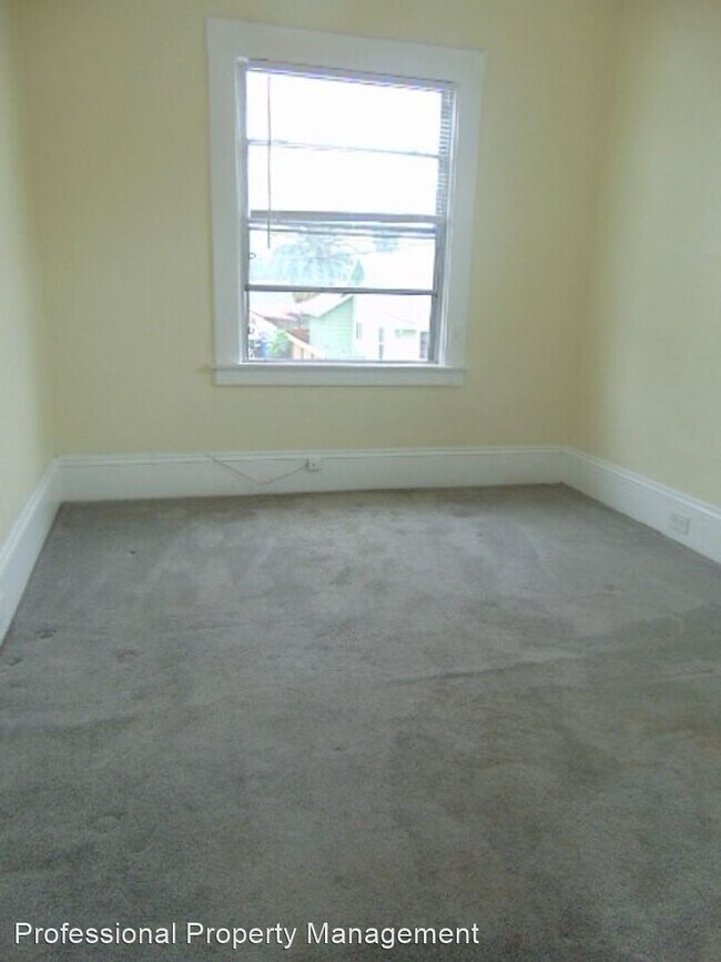 Building Photo - 2 br, 1 bath House - 444 5th Street
