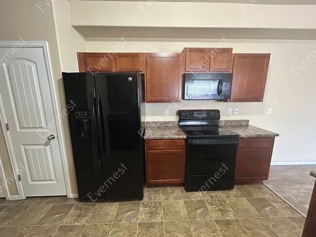 Building Photo - 624 Hailey Glenn View