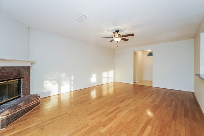 Foto del edificio - 1101 Marcia Ln