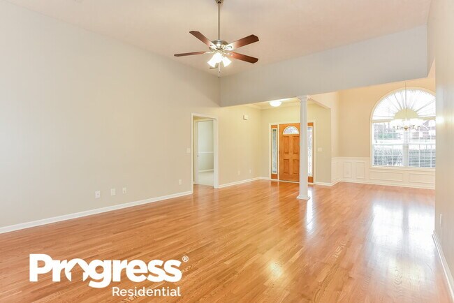 Building Photo - 5007 Monaco Dr