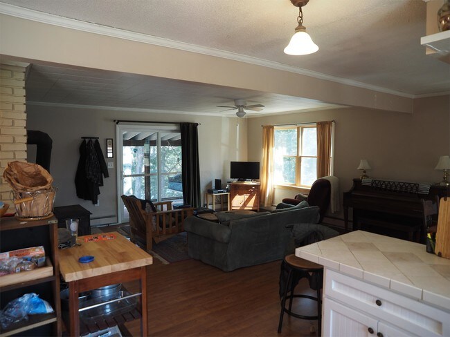 Foto del edificio - 291 Birchwood Dr