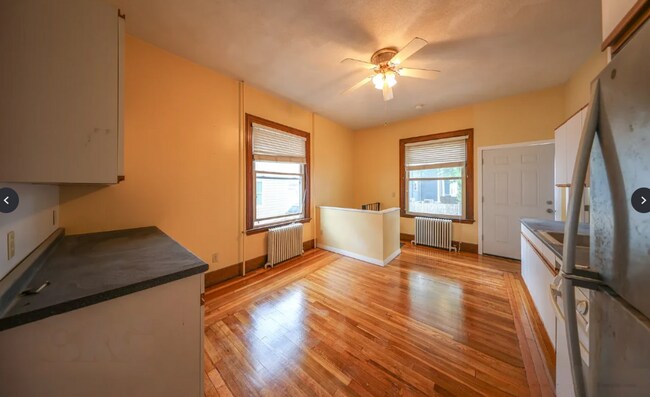 Foto del edificio - 22 Grand View Ave