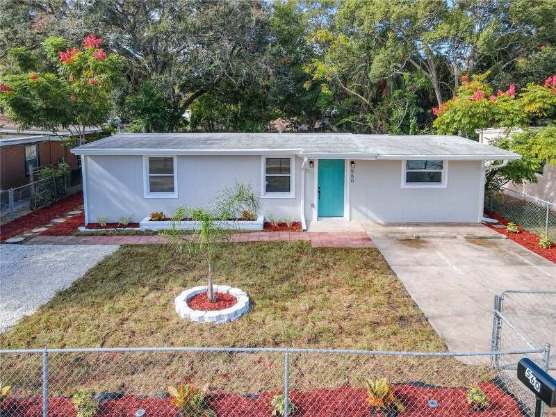 Foto principal - 560 Fairmount Rd