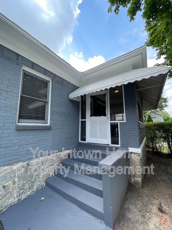 Building Photo - 71 Esten St SE