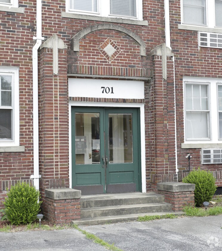 Foto del edificio - 701 E Main St