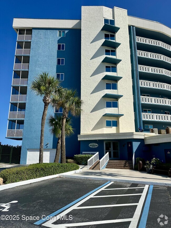 Building Photo - 1175 Jimmy Buffett Mem Hwy