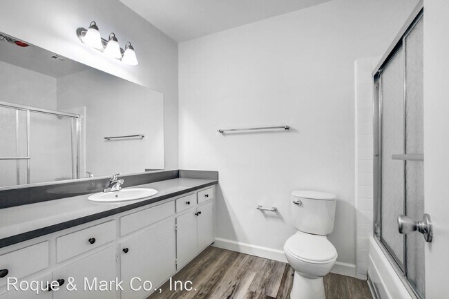 Building Photo - 2 br, 2 bath Apartment - 1047 - 21st  Stre...