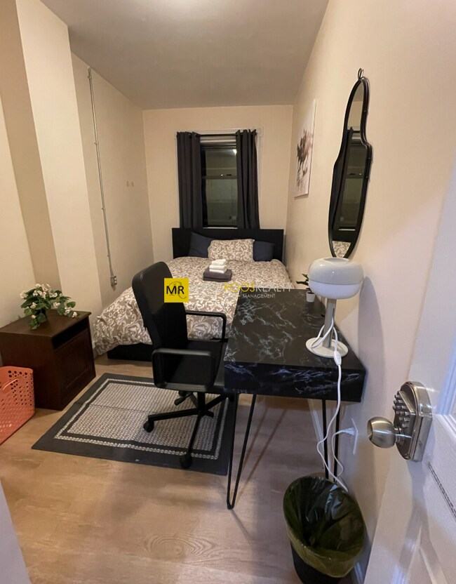 Foto del edificio - 871 Harrison Ave