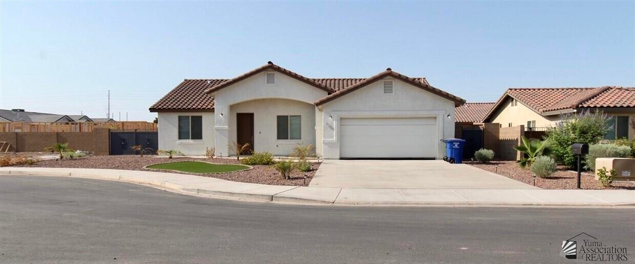 Foto principal - 4259 W 11th St