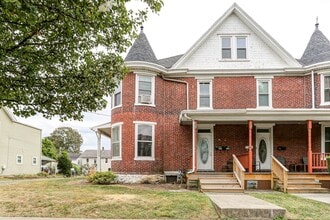 Building Photo - 404-406 Hummel Ave