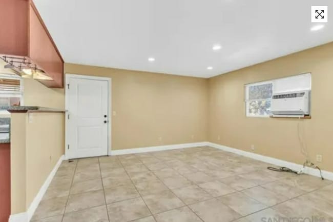 Foto del edificio - 12805 Mapleview St
