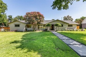 Building Photo - 7431 Larchview Dr