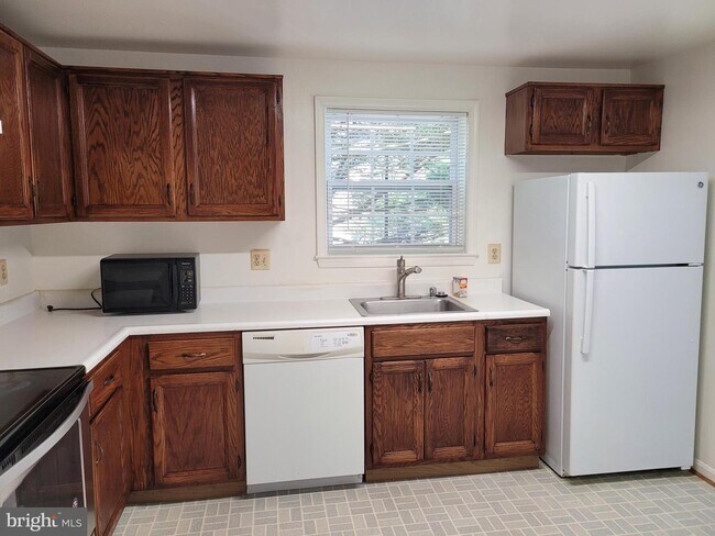 Building Photo - 35 Prairie Landing Ct