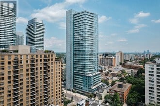 Building Photo - 125-2125 Redpath Ave
