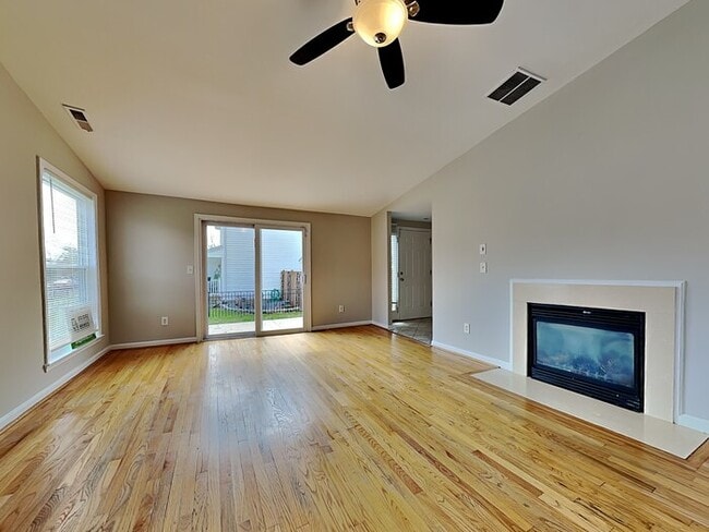 Foto del edificio - 4108 Springsleigh Rd