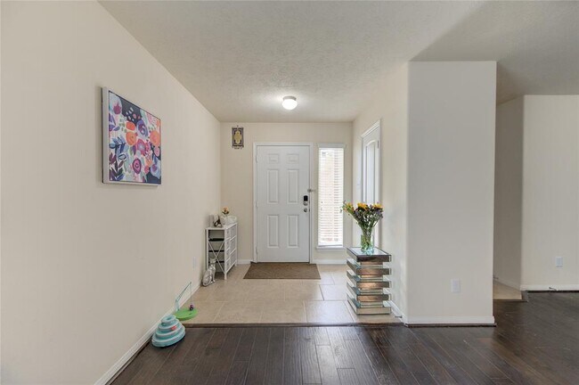 Building Photo - 11734 Red Hummingbird Dr