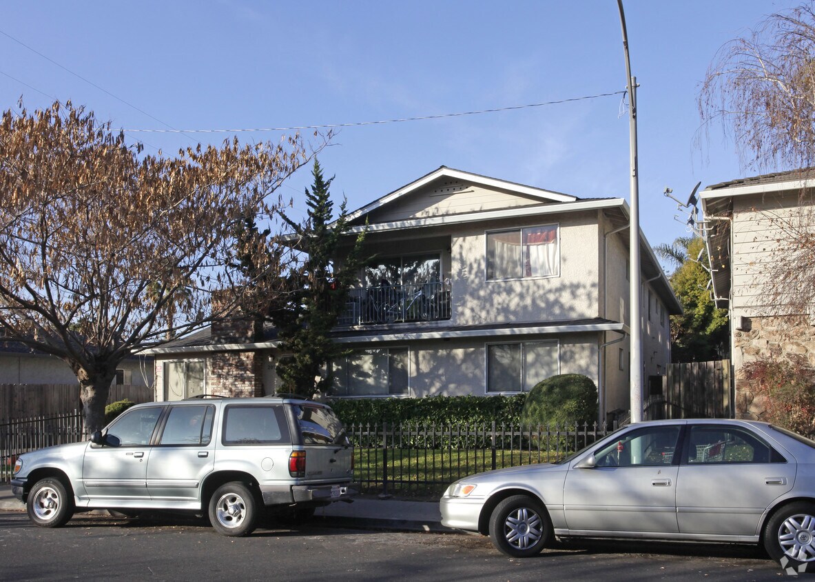 Foto del edificio - 2070 Sahara Way