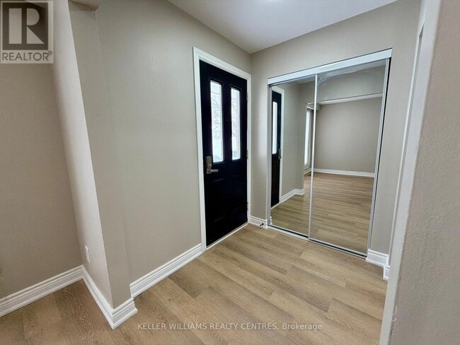 Building Photo - 27 Sylvia St