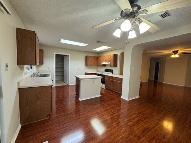 Foto del edificio - 10114 Sandbrook Hill