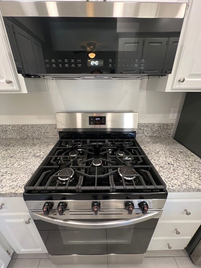 Interior Photo - Riverside Gardens