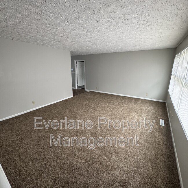 Foto del edificio - 4030 N Catherwood Ave