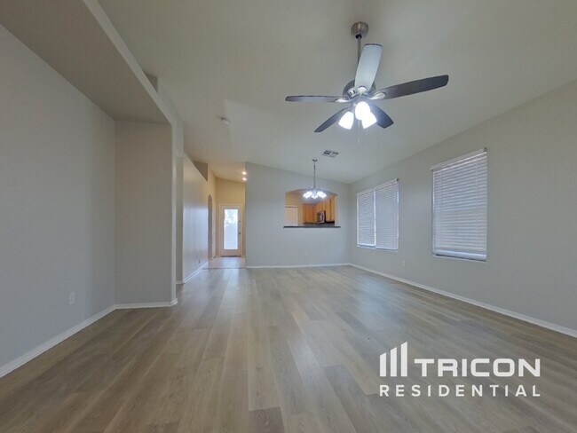 Foto del edificio - 2809 N 106th Ln