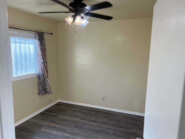 Building Photo - Parhams, LLC-VanNess