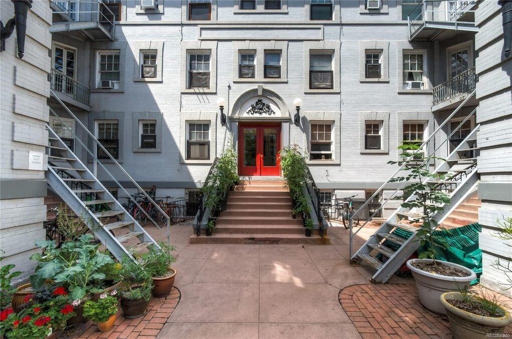Primary Photo - 215 E 11th Ave