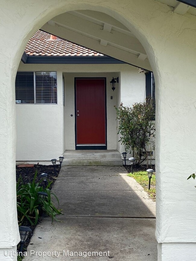 Building Photo - 3 br, 2 bath House - 2035 Twin Court