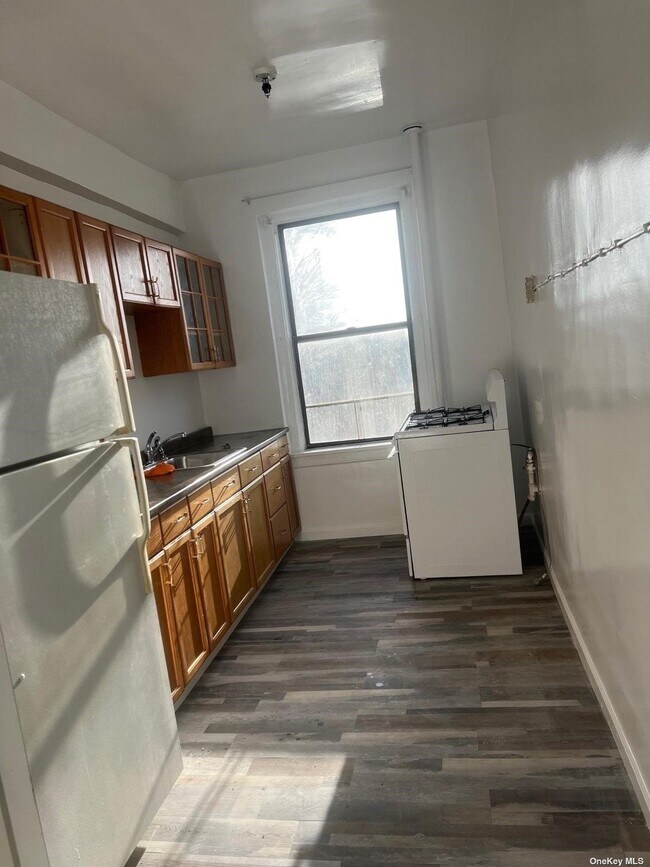 Building Photo - 24-46-46 29th St