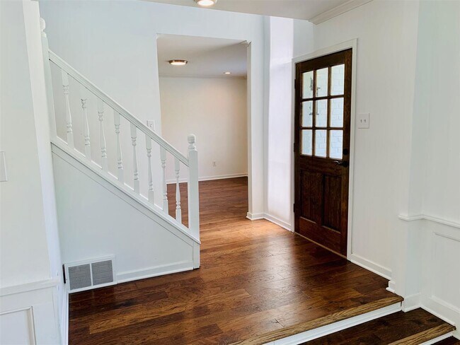 Building Photo - 8935 Enton Cove