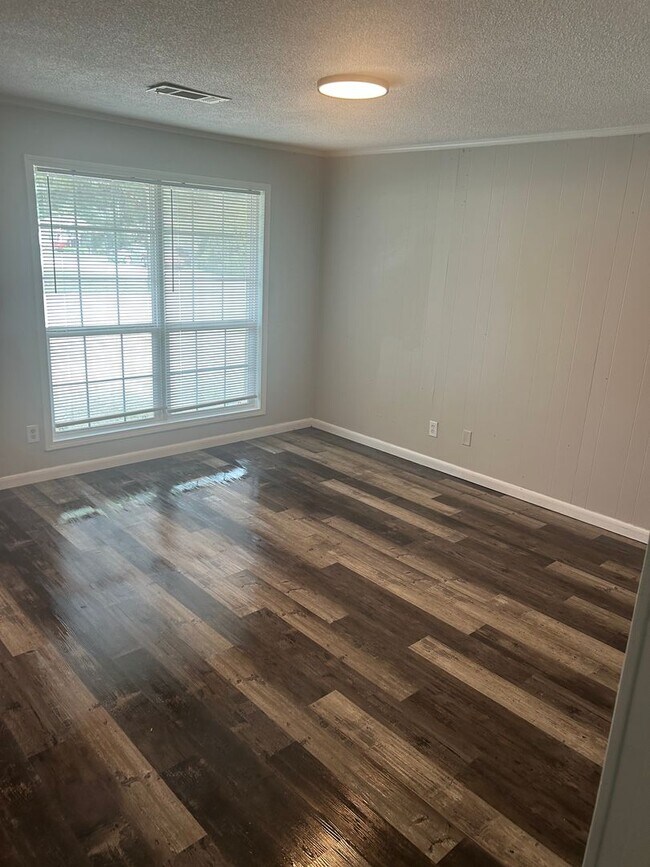 Foto del edificio - 610 Dogwood View Dr
