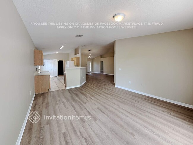 Building Photo - 5180 Silver Thistle Ln
