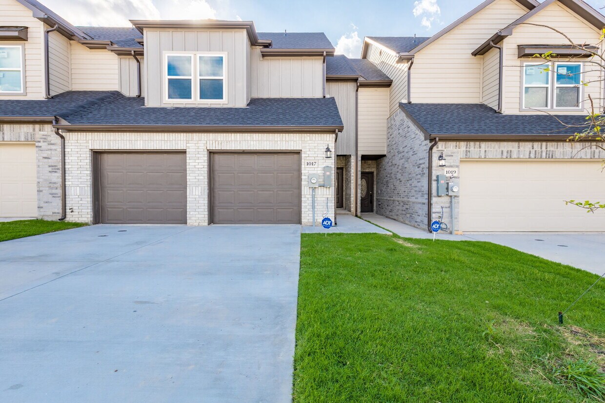 1011 Debby Ct, Wylie, TX 75098 Townhome Rentals in Wylie TX