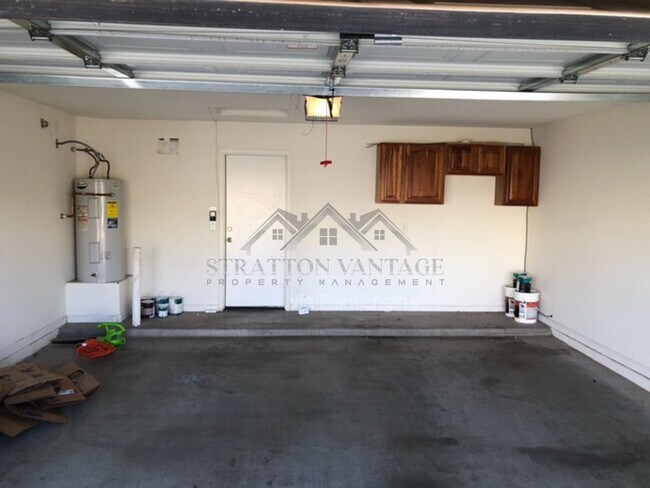 Foto del edificio - 11429 W Austin Thomas Dr