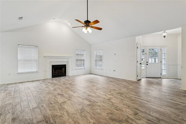 Building Photo - 405 Bon Temps Roule