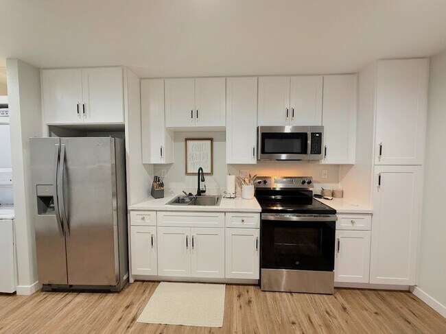 Foto del edificio - 2179 Weston Way