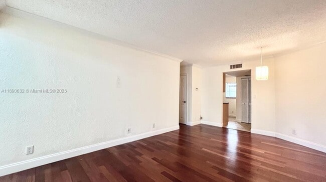 Building Photo - 303 Gardens Dr