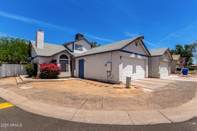 Building Photo - 4162 E Wayland Rd
