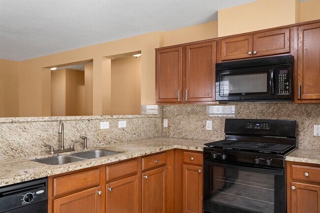 Foto del edificio - 919 Staffordale Manor Ln