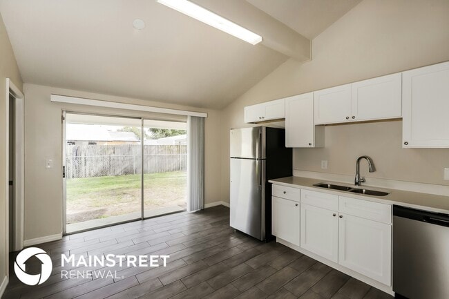 Foto del edificio - 1205 Windy Hill Dr