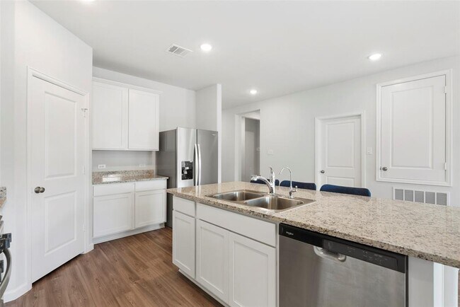 Foto del edificio - 5815 Jade Crest Ct