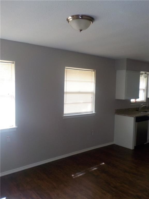 Building Photo - 13206 Twin Oaks Dr