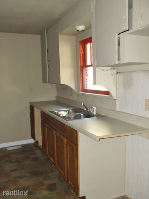 Building Photo - 2 br, 1 bath House - 2035 N Pickwick Ave