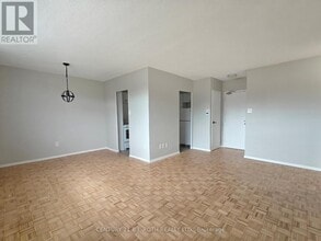 Building Photo - 90 Holgate St