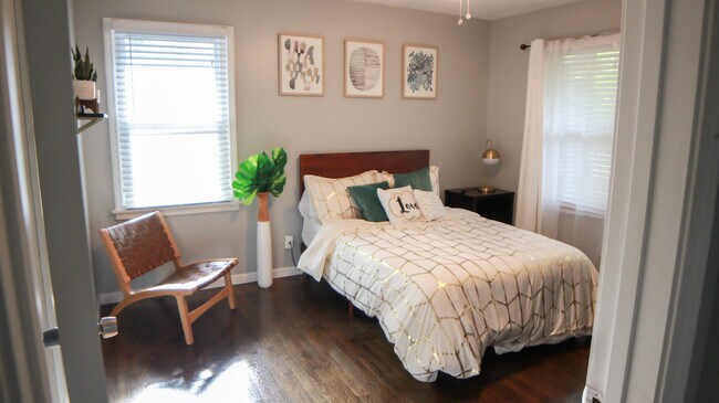 Foto del edificio - 1746 Marcel Ave SW