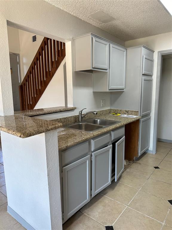 Building Photo - 8423 Sands Point Dr